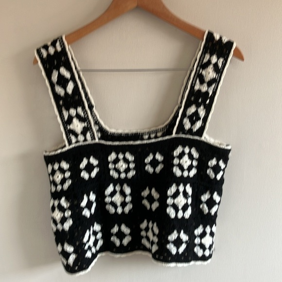 🎁4 for $50🎁 Rebellion crochet knit tank size small oversized bohemian - Picture 3 of 4